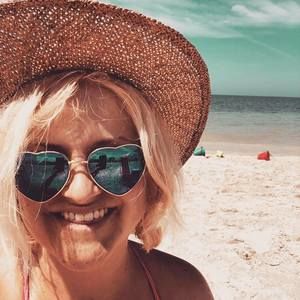 Meet your Posher, Abby